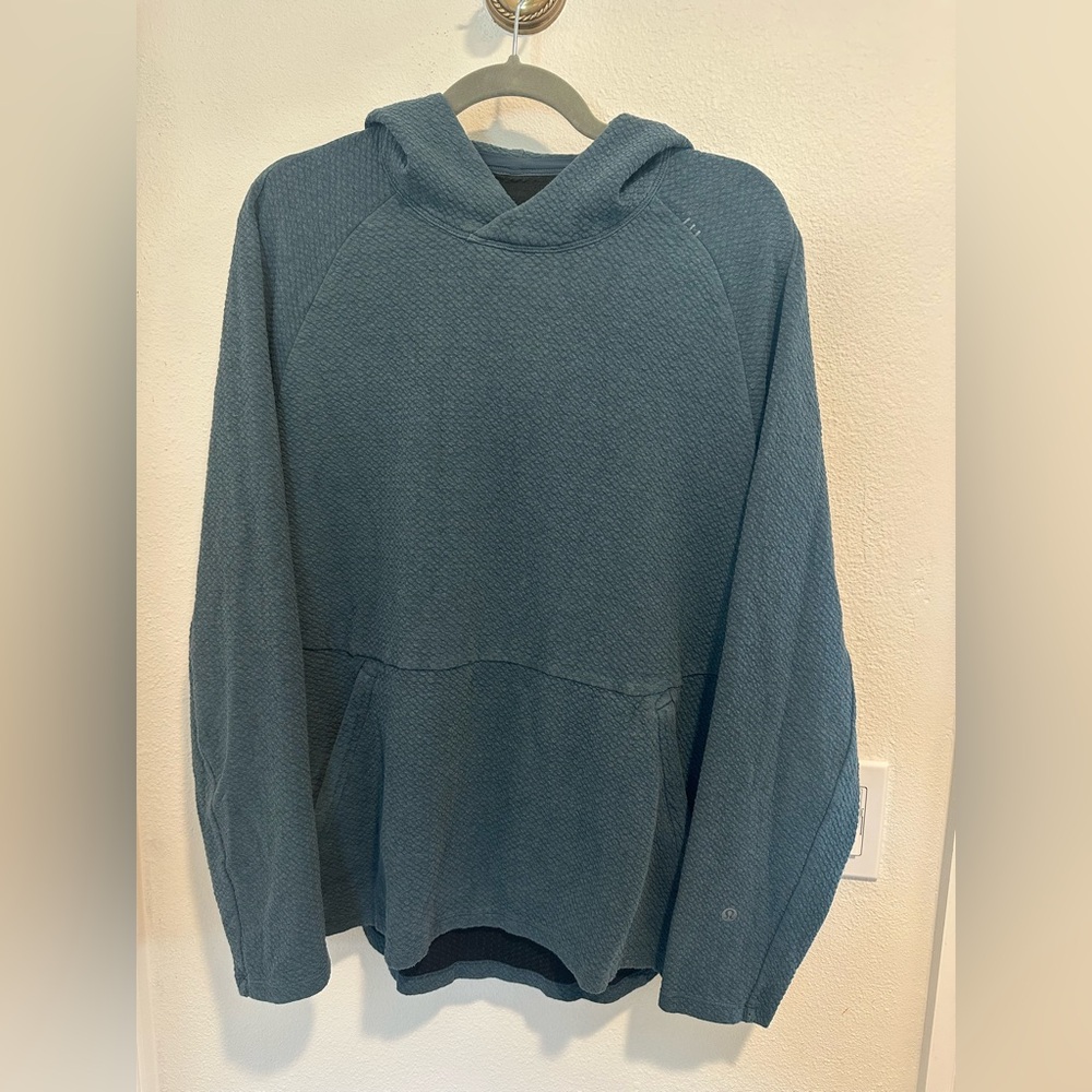 Lululemon Men’s Blue Hoodie